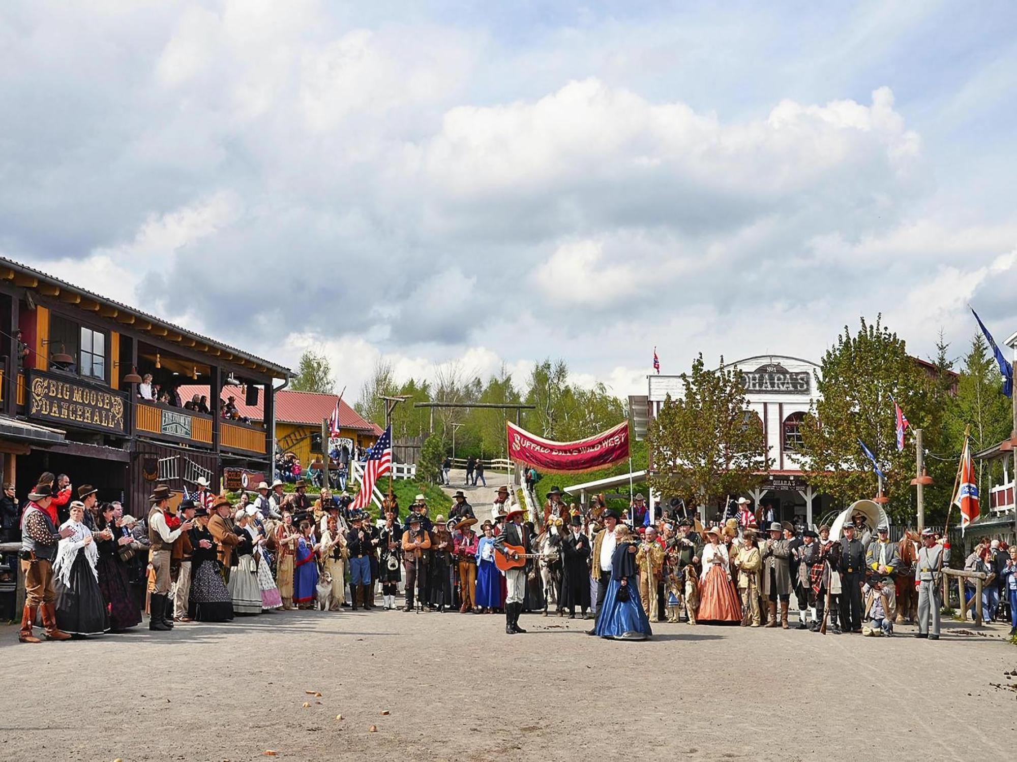 Harz Holiday Park, Hasselfelde Exterior photo